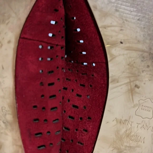 Ann Taylor Suede Flats Size 8.5 - Picture 5 of 6